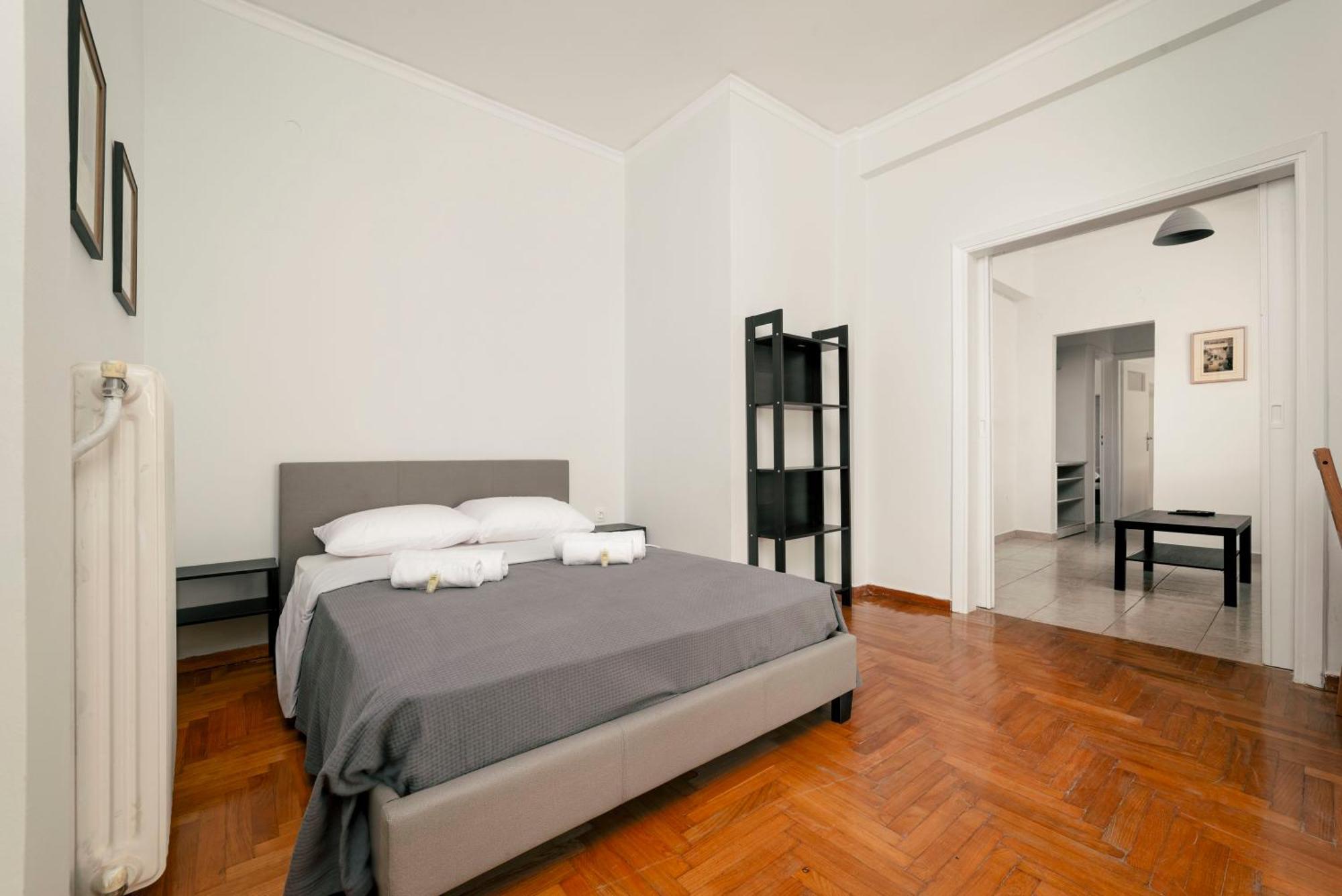 Skyline Penthouse 2Bd Apartment Close To Metro Station Атина Екстериор снимка